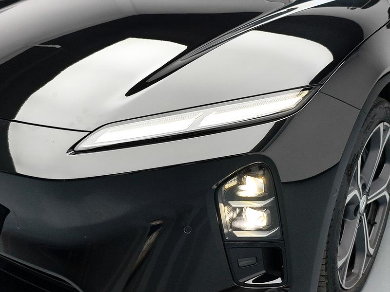 NIO NIO ET5 Touring 2025