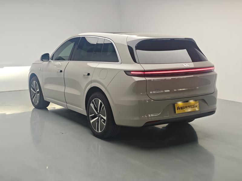 Li Auto Ideal L6 2024