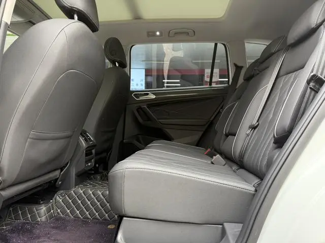Volkswagen Tiguan L 330TSI two-wheel drive R-Line Premium edition