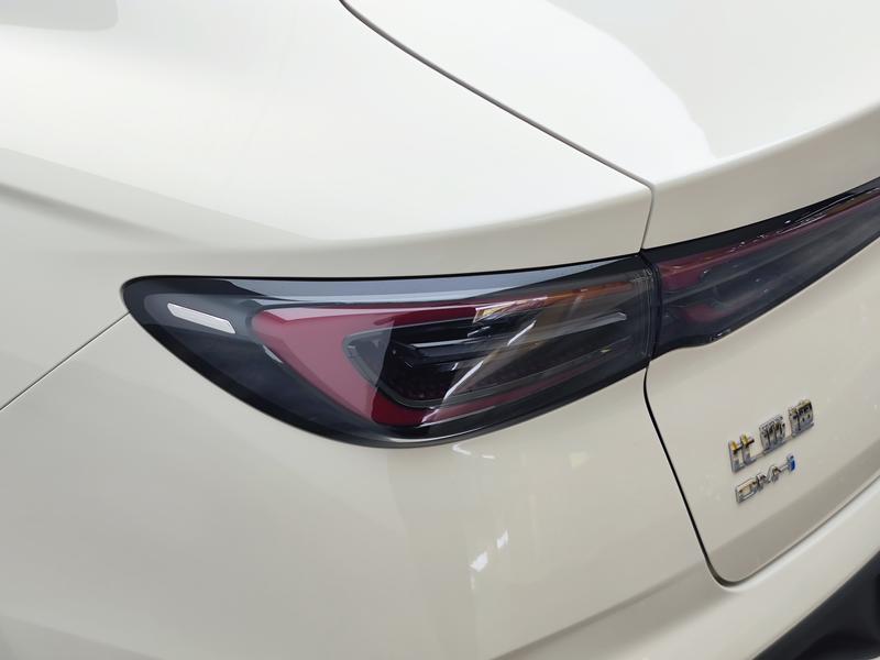 BYD Seal 06DM 2025