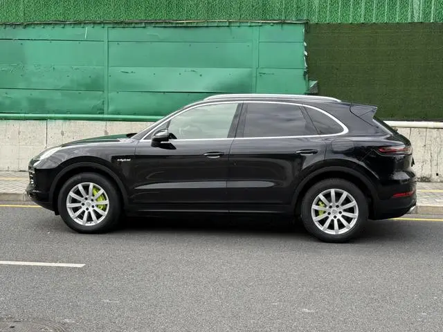 Porsche Cayenne E-Hybrid Cayenne E-Hybrid 2.0T