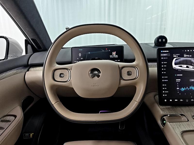 NIO NIO ET7 2024