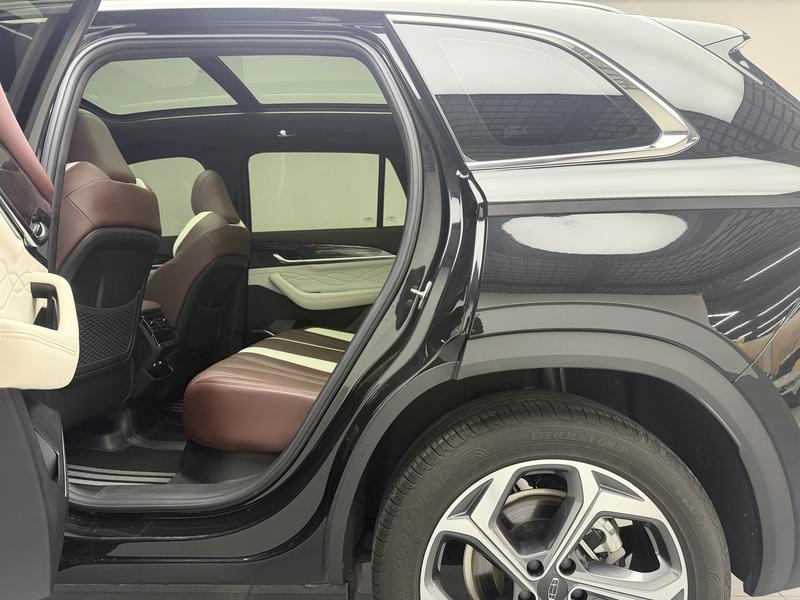Geely Emgrand L 2024