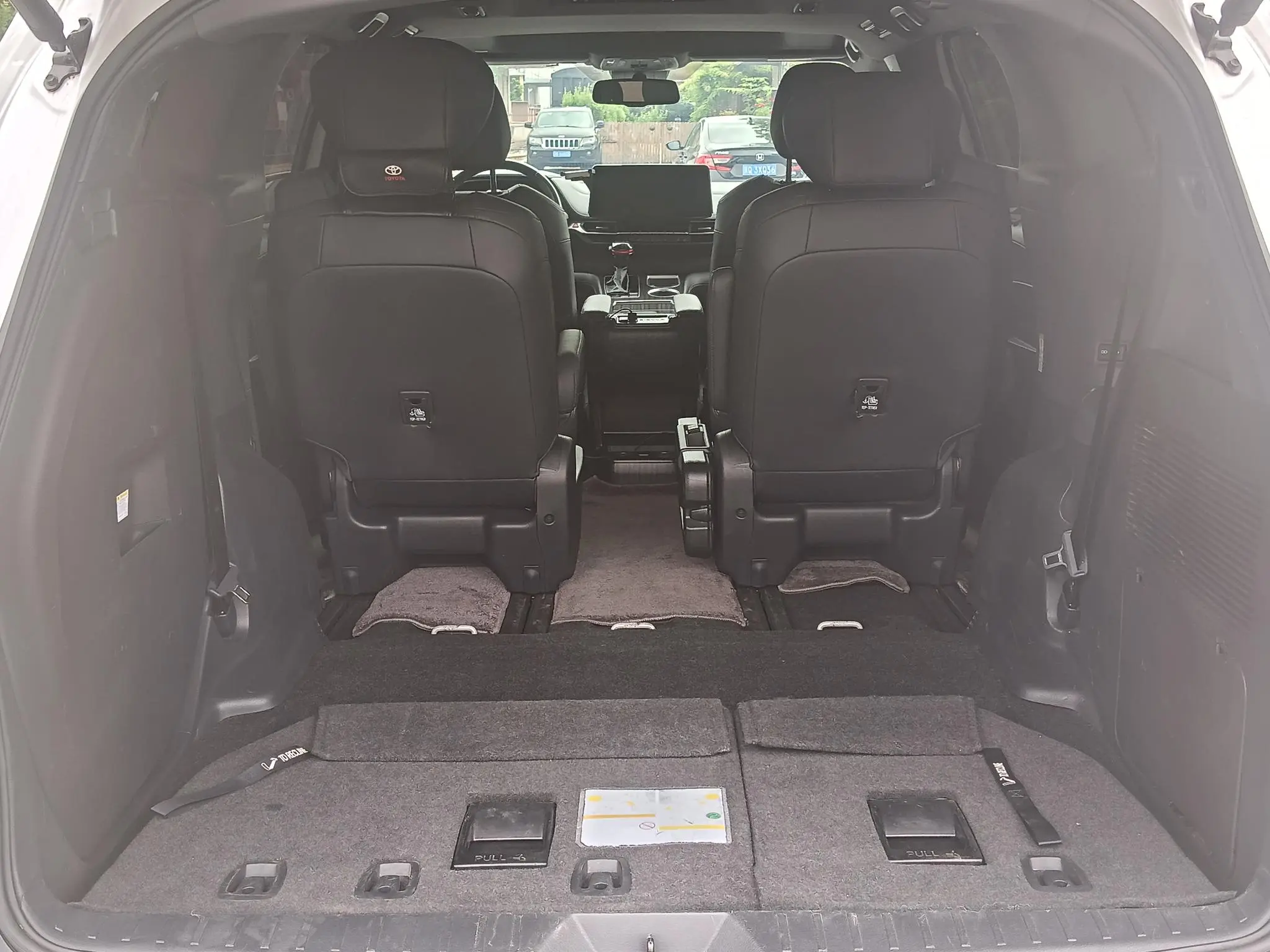 TOYOTA Saina 2.5L Hybrid Premium Edition