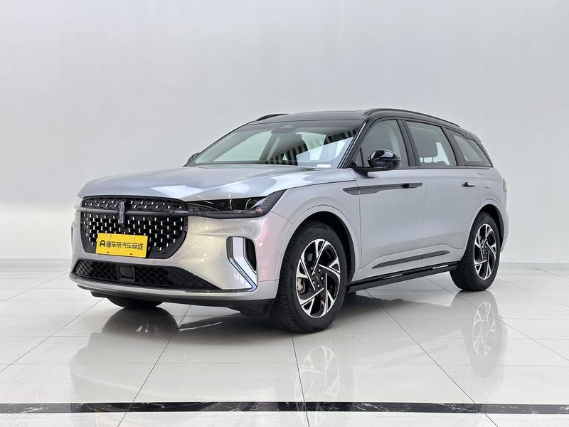 Lincoln Voyager 2025
