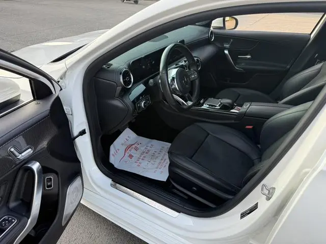 Mercedes-Benz Mercedes-Benz A-class A 200 L sports sedan