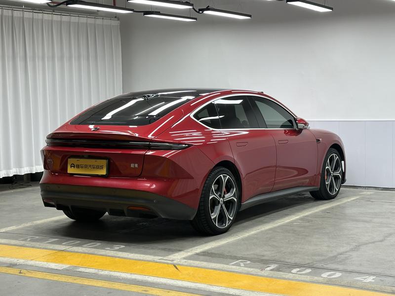 NIO NIO ET5 2024