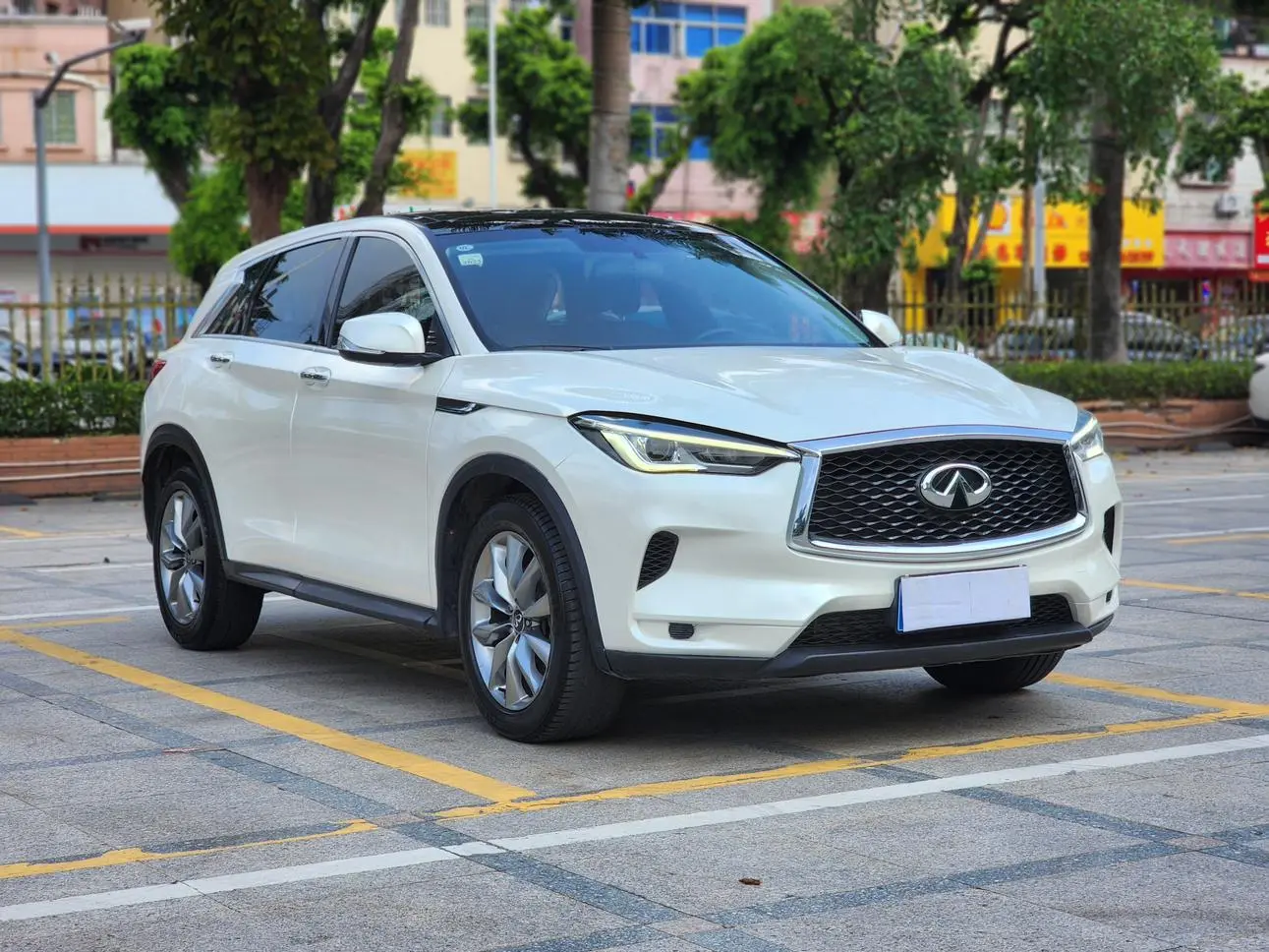 Infiniti Infiniti QX50 Facelift 2.0T two-wheel drive elite edition