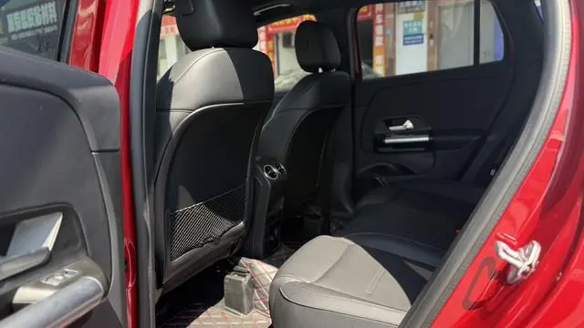 Mercedes-Benz Mercedes-Benz GLA GLA 200