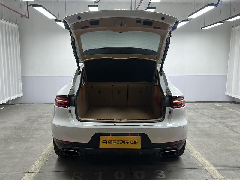 Porsche Macan 2016