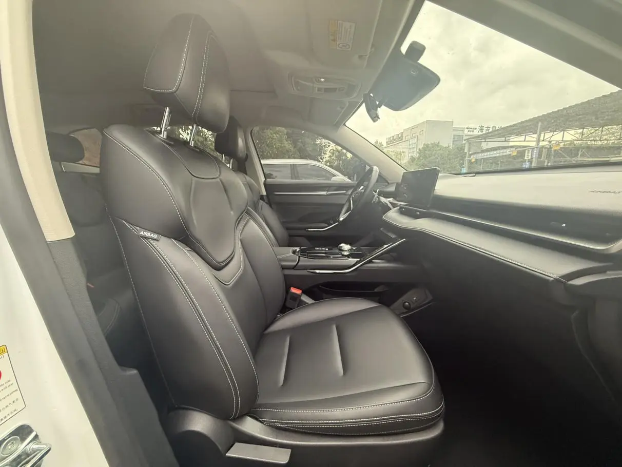 Haval Haval H6 The third generation 2.0T automatic four-wheel drive Max version