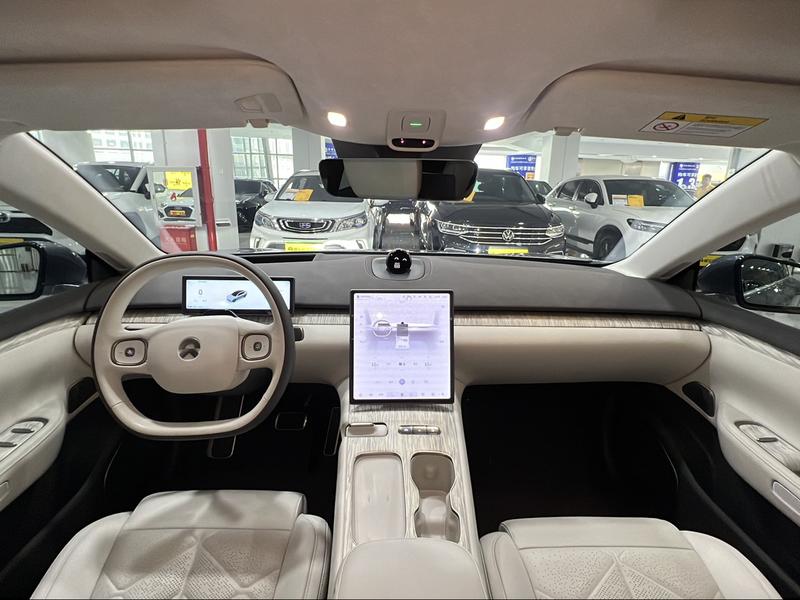 NIO NIO ET7 2024