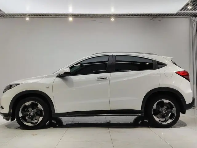 Honda Binzhi 1.8L CVT two-wheel drive pioneer type
