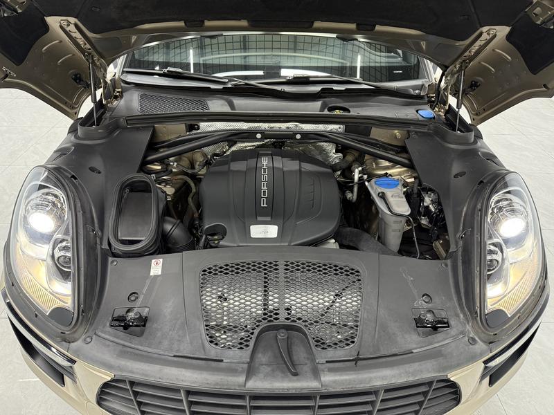 Porsche Macan 2014