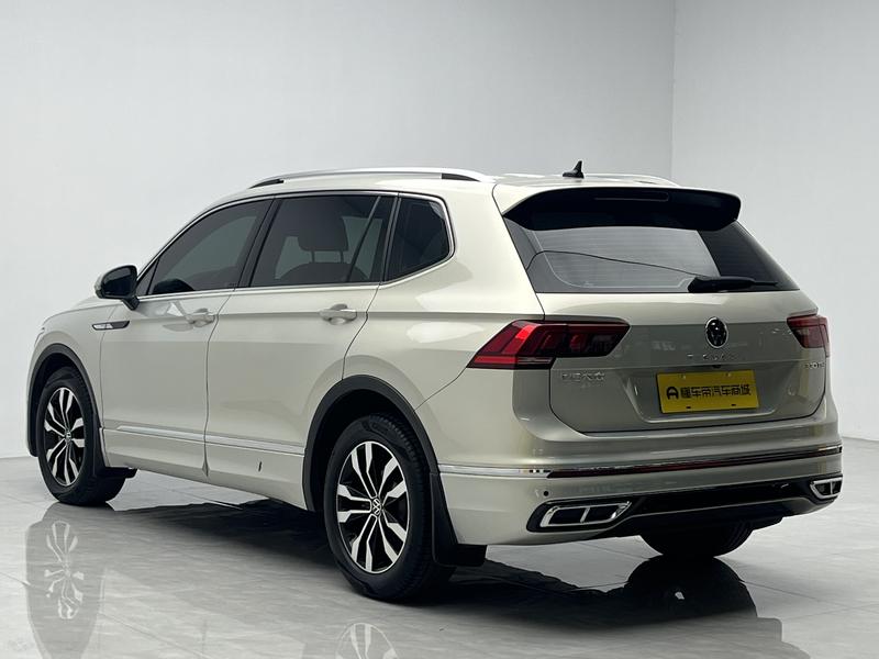 Volkswagen Tiguan L 2022