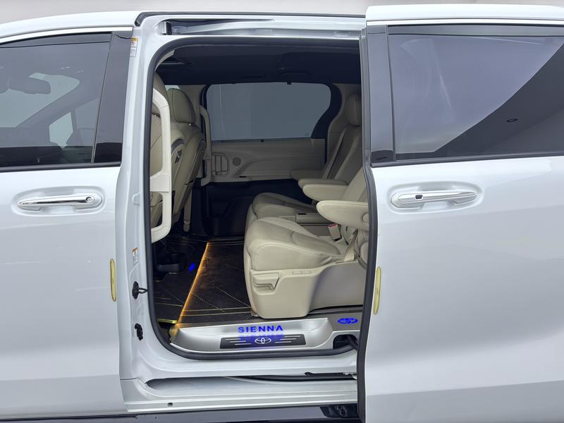 Toyota Sienna 2021