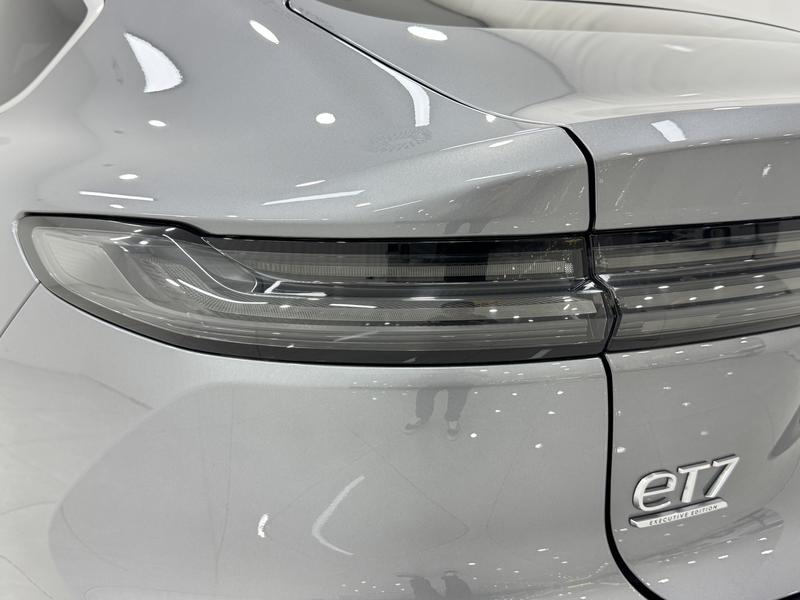 NIO NIO ET7 2024