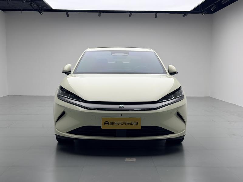 BYD Qin L EV 2025