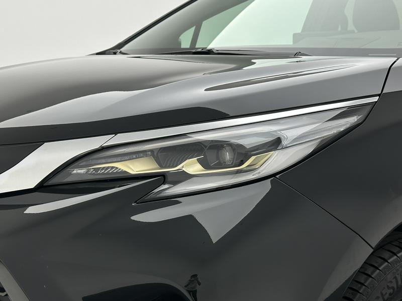 Toyota Gravia 2026