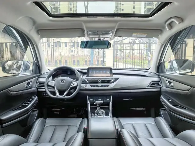 Changan Changan CS75 Glory Million Edition 280T DCT Luxury