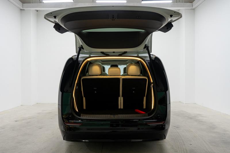 Li Auto Ideal MEGA 2024