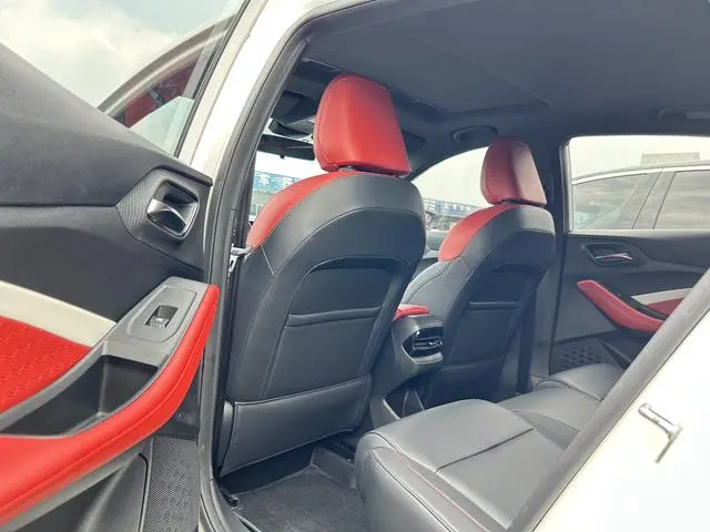 MG MG5 300TGI DCT Chaoyue Premium Edition