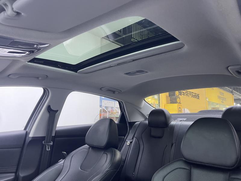 Hyundai Elantra 2021