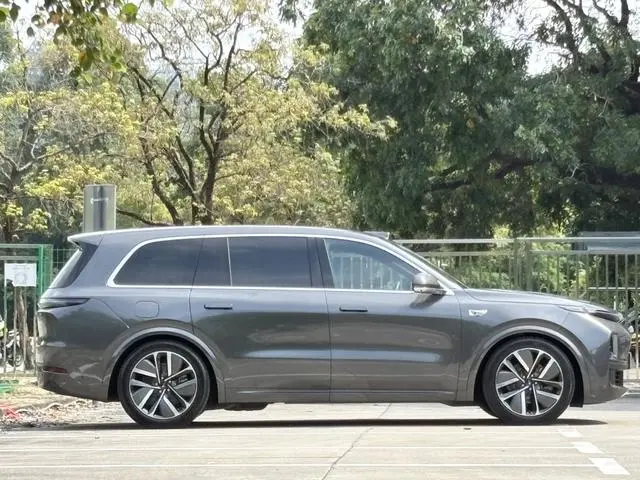 Li Auto Ideal L9 Max version