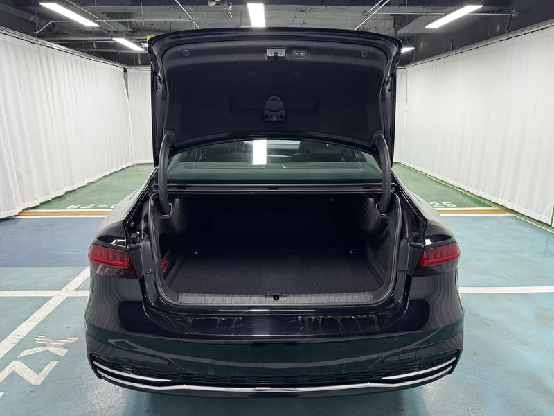 Audi Audi A7L 2024