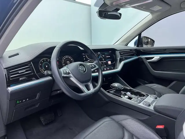 Volkswagen Touareg 3.0 TSI Sharp Edition