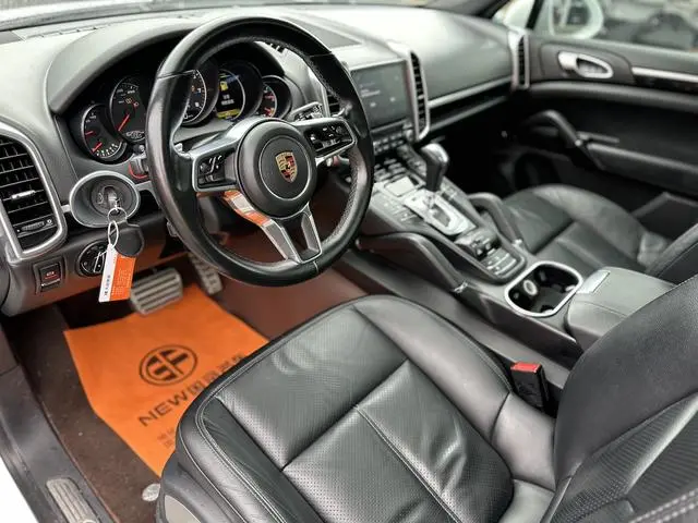 Porsche Cayenne Cayenne Platinum Edition 3.0T