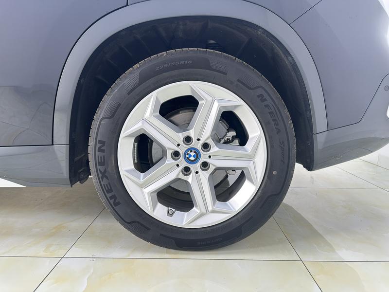 BMW BMW iX1 2024