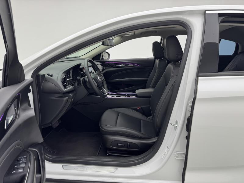 Buick Regal 2024