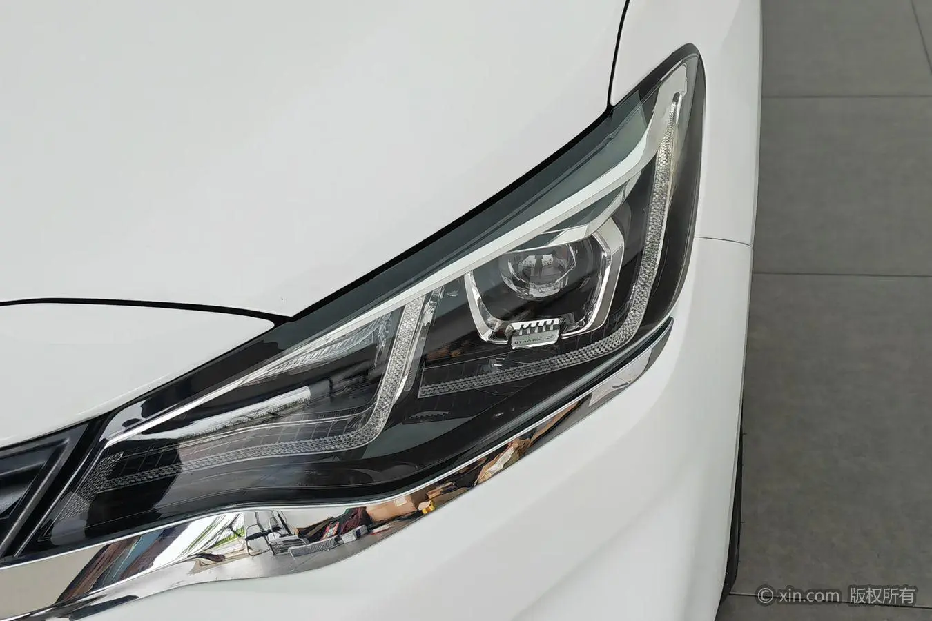 Chevrolet Cruze 320 automatic Enjoy Skylight version