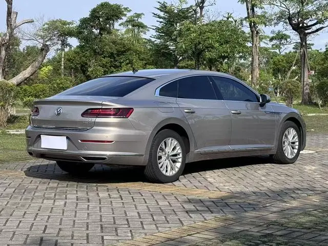Volkswagen Volkswagen CC 330TSI Charm Edition Country VI