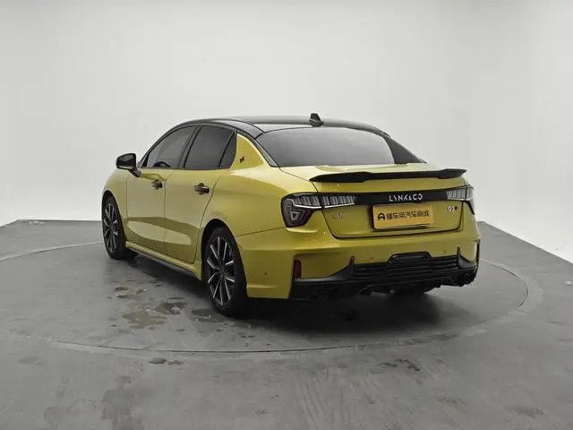 LYNK & CO Lynk 03 03+2.0 TD Automatic Yufeng Version