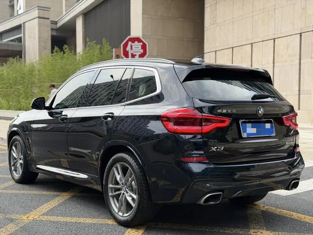 BMW BMW X3 xDrive25i M sports suit