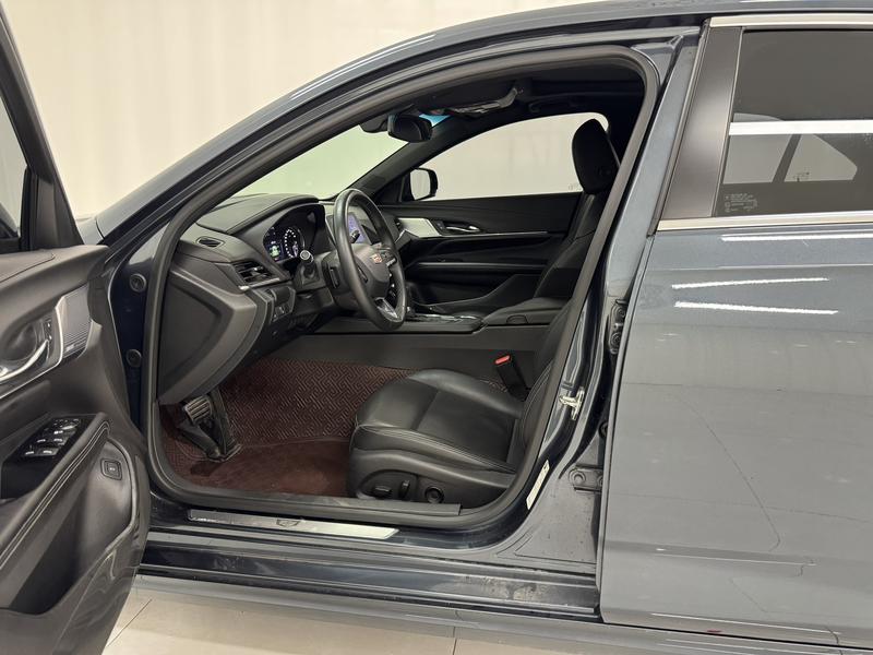 Cadillac Cadillac CT4 2022