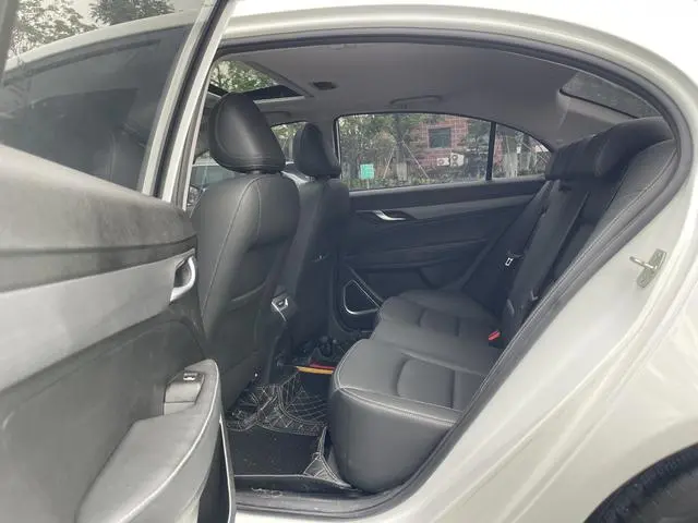 Geely Emgrand UP 1.5L CVT luxury