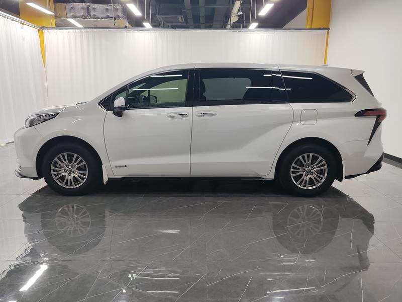 Toyota Sienna 2021