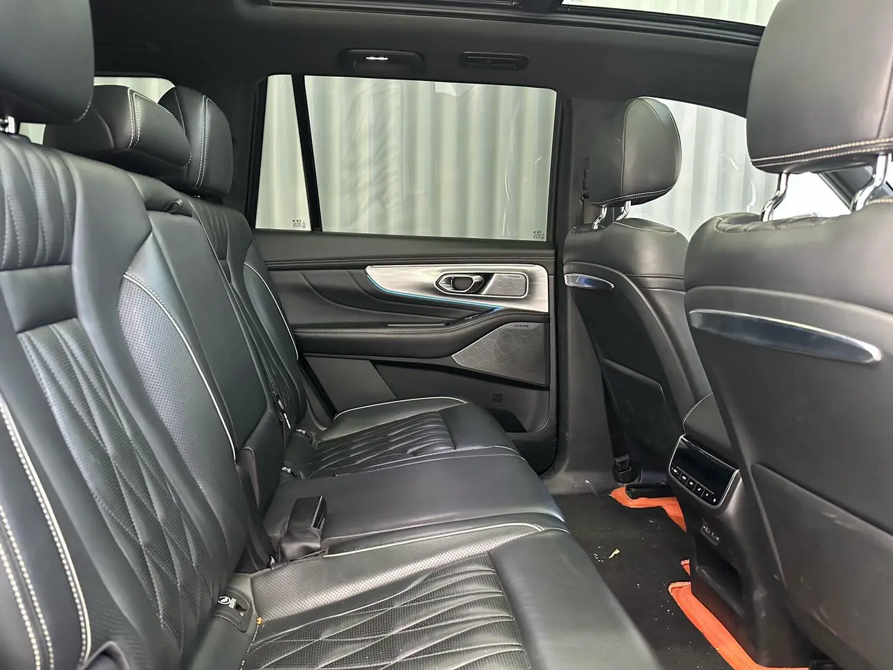 GAC Trumpchi GS8 Pilot Series 2.0 TGDI two-wheel drive Premium Edition 7-seater