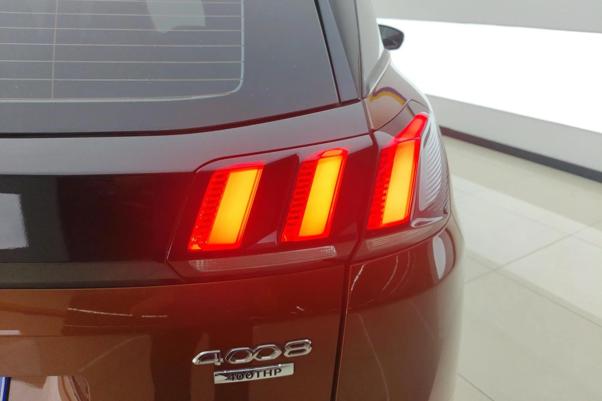 Peugeot Peugeot 4008 400THP Strength Edition