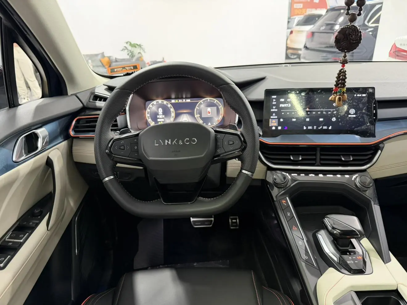LYNK & CO Lynk 06 1.5T Yao Halo