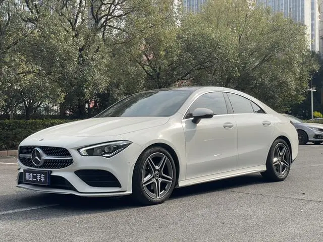 Mercedes-Benz Mercedes-Benz CLA CLA 200 four-door coupe