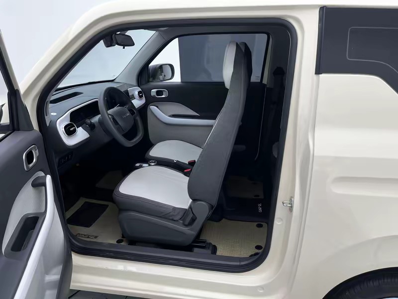 Geely Galaxy panda 2025