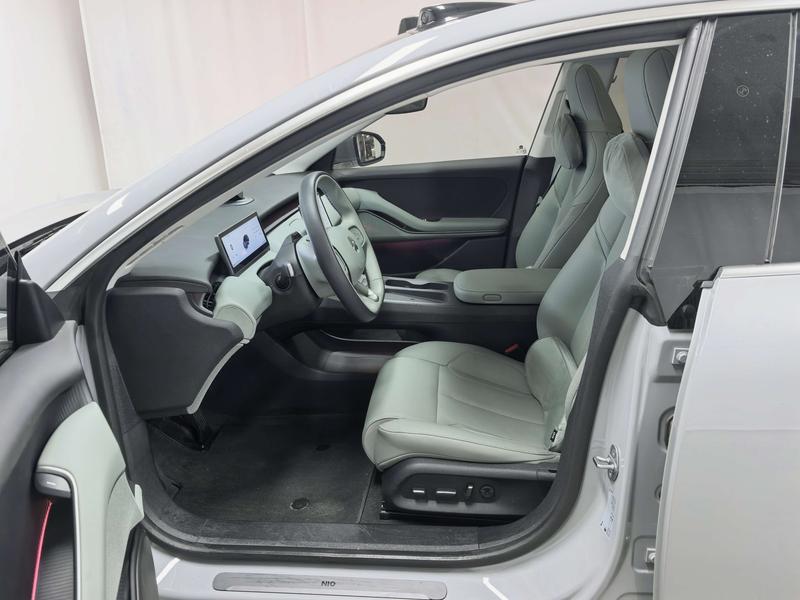 NIO NIO ET5 2024