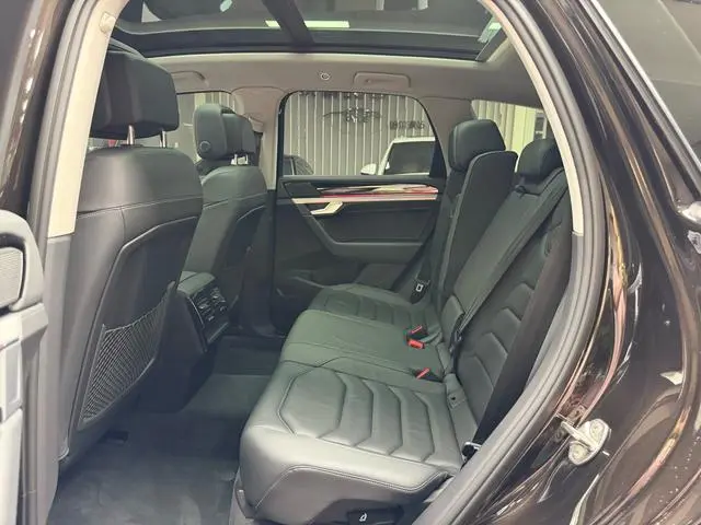 Volkswagen Touareg 2.0 TSI Ruiyi Edition Country VI