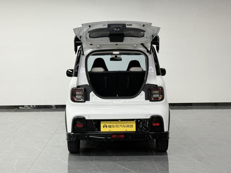 Geely Galaxy panda 2025
