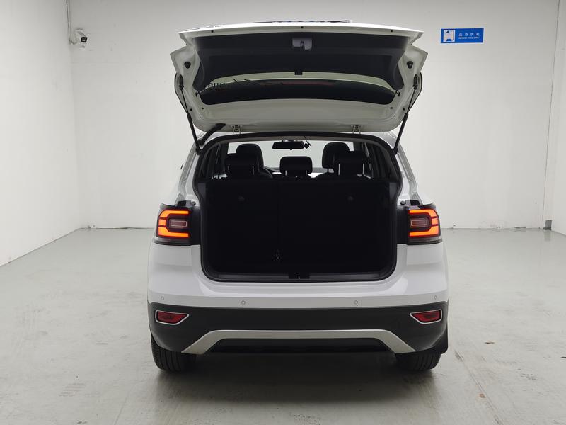 Volkswagen Explore Shadow 2021