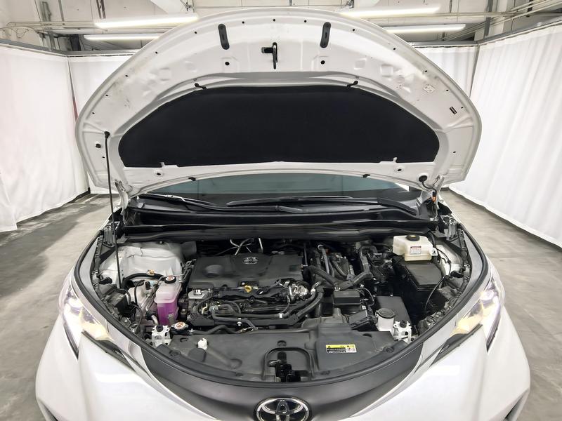 Toyota Gravia 2024